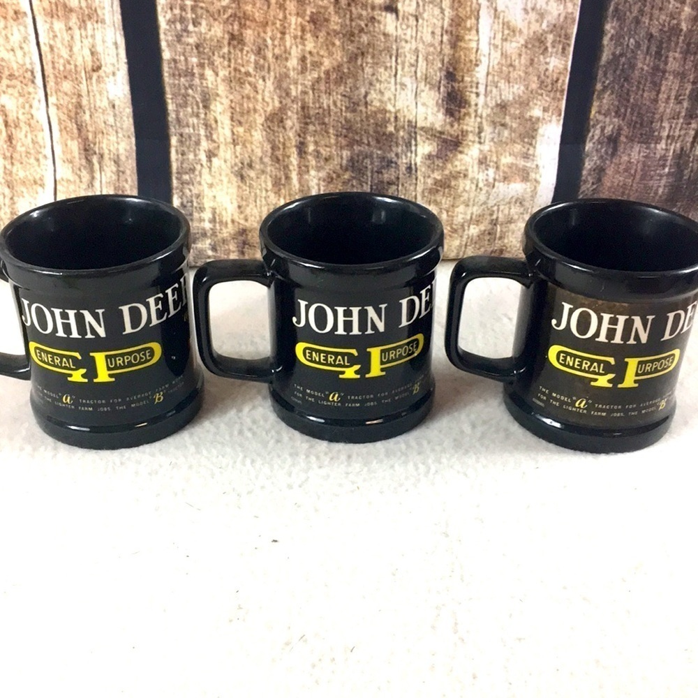 Set of 3 2006 John Deere Mugs (AR)